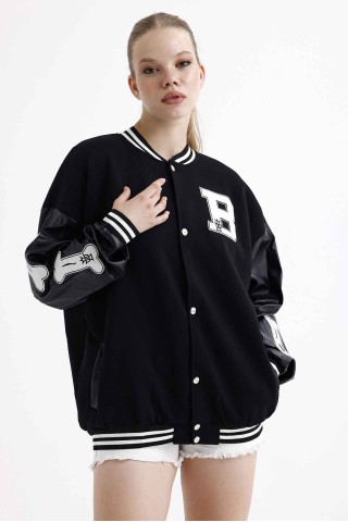 Bone B Nakış Baskılı Kolej Ceket Bone B Nakış Baskılı Kolej Ceket