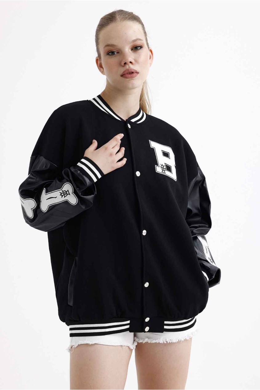 Bone B Nakış Baskılı Kolej Ceket Bone B Nakış Baskılı Kolej Ceket