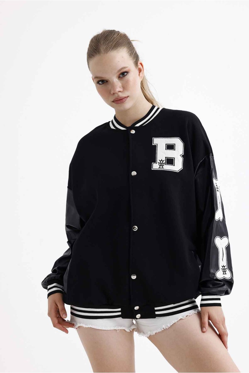 Bone B Nakış Baskılı Kolej Ceket Bone B Nakış Baskılı Kolej Ceket
