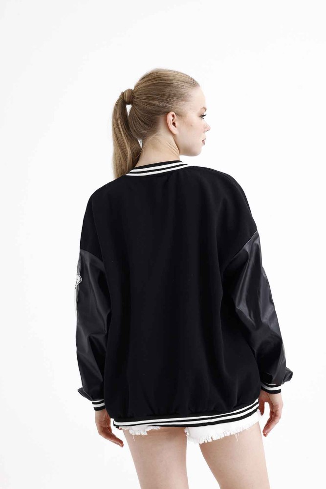 Bone B Nakış Baskılı Kolej Ceket Bone B Nakış Baskılı Kolej Ceket