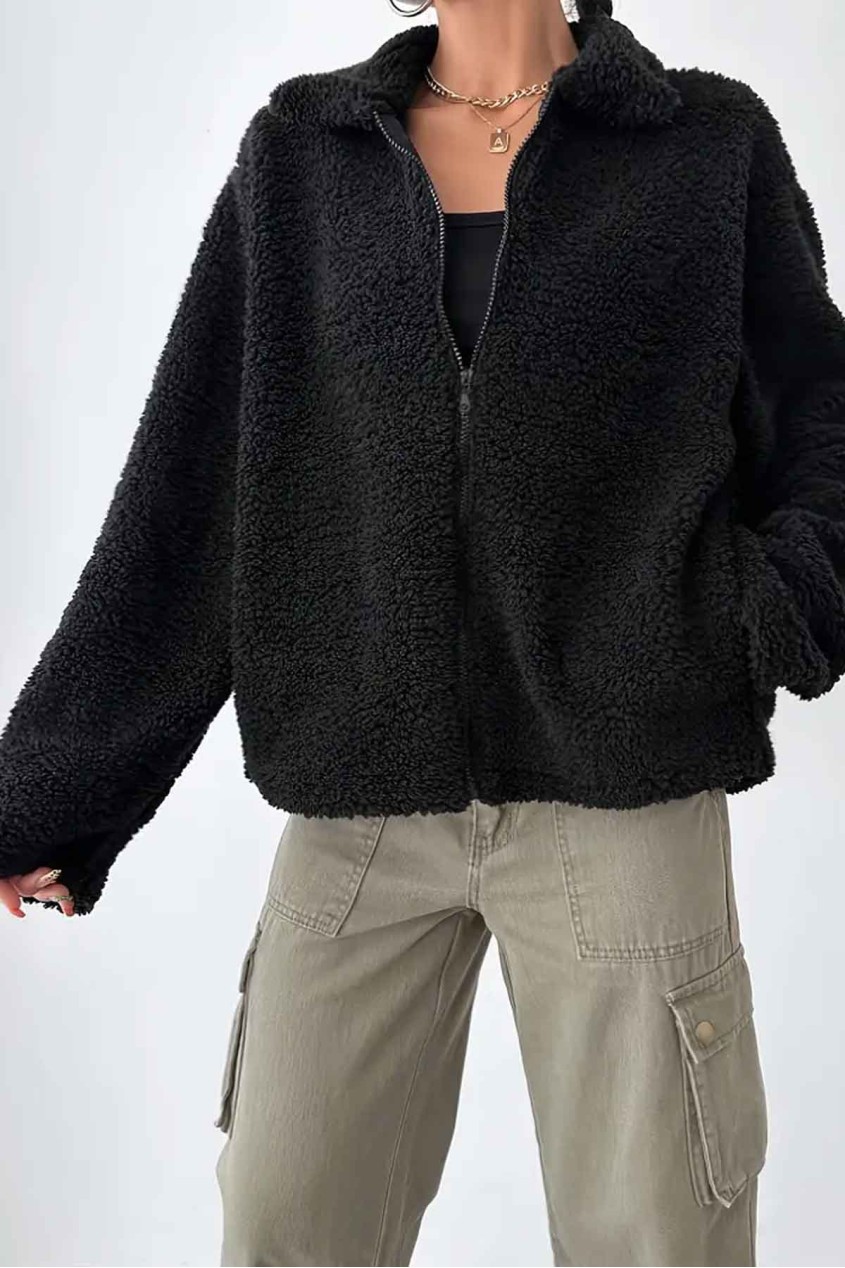 Oversize Kuzu Tüyü Peluş Kumaş Içi Astarlı Fermuarlı Siyah Ceket Mont Oversize Kuzu Tüyü Peluş Kumaş Içi Astarlı Fermuarlı Siyah Ceket Mont