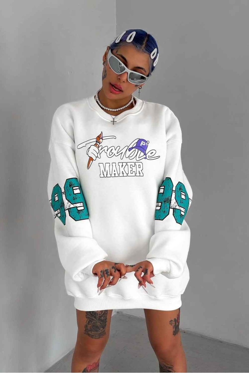 Beyaz Bugs Bunny Trouble Maker Baskılı Oversize Unisex Sweatshirt Beyaz Bugs Bunny Trouble Maker Baskılı Oversize Unisex Sweatshirt