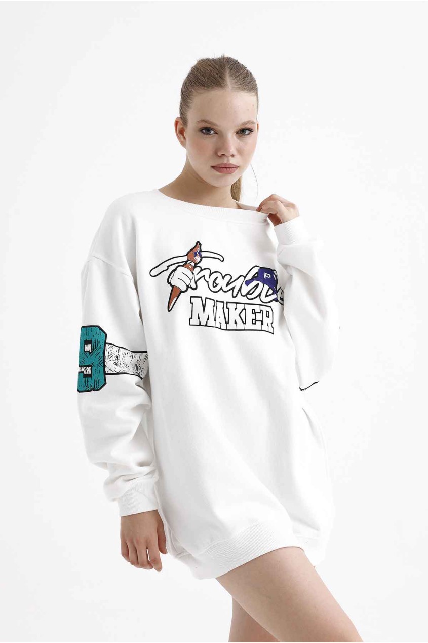 Beyaz Bugs Bunny Trouble Maker Baskılı Oversize Unisex Bisikletyaka Sweatshirt Beyaz Bugs Bunny Trouble Maker Baskılı Oversize Unisex Bisikletyaka Sweatshirt