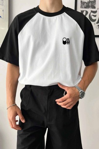 Oversize Reglan Kol Siyah Beyaz On-Off Baskılı Bisiklet Yaka Penye T-Shirt Oversize Reglan Kol Siyah Beyaz On-Off Baskılı Bisiklet Yaka Penye T-Shirt