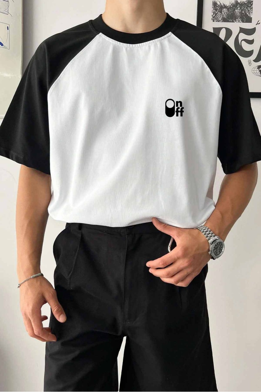 Oversize Reglan Kol Siyah Beyaz On-Off Baskılı Bisiklet Yaka Penye T-Shirt Oversize Reglan Kol Siyah Beyaz On-Off Baskılı Bisiklet Yaka Penye T-Shirt